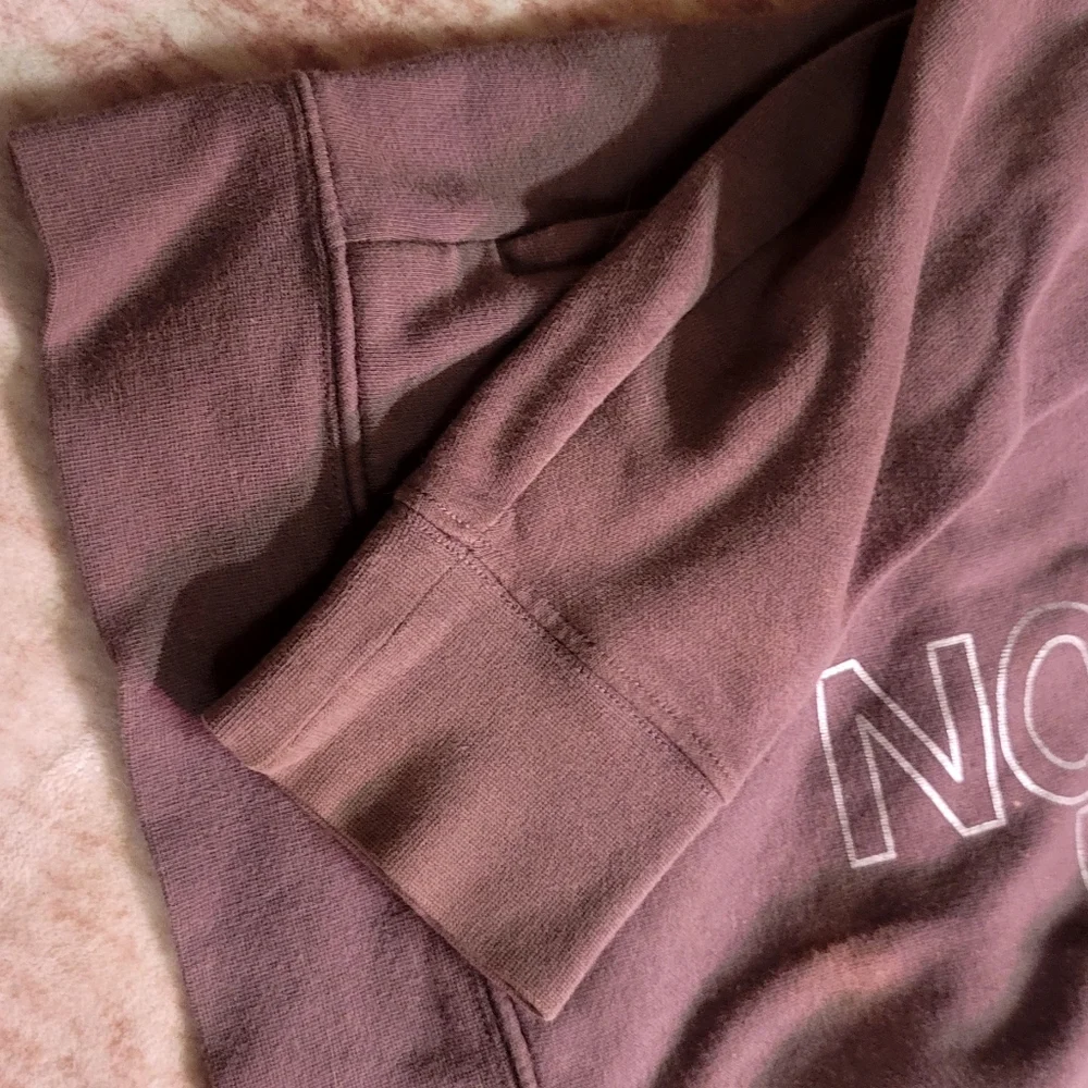 The North Face Women’s Hoodie Sweatshirt Purple Size Medium - Picture 3 of 7